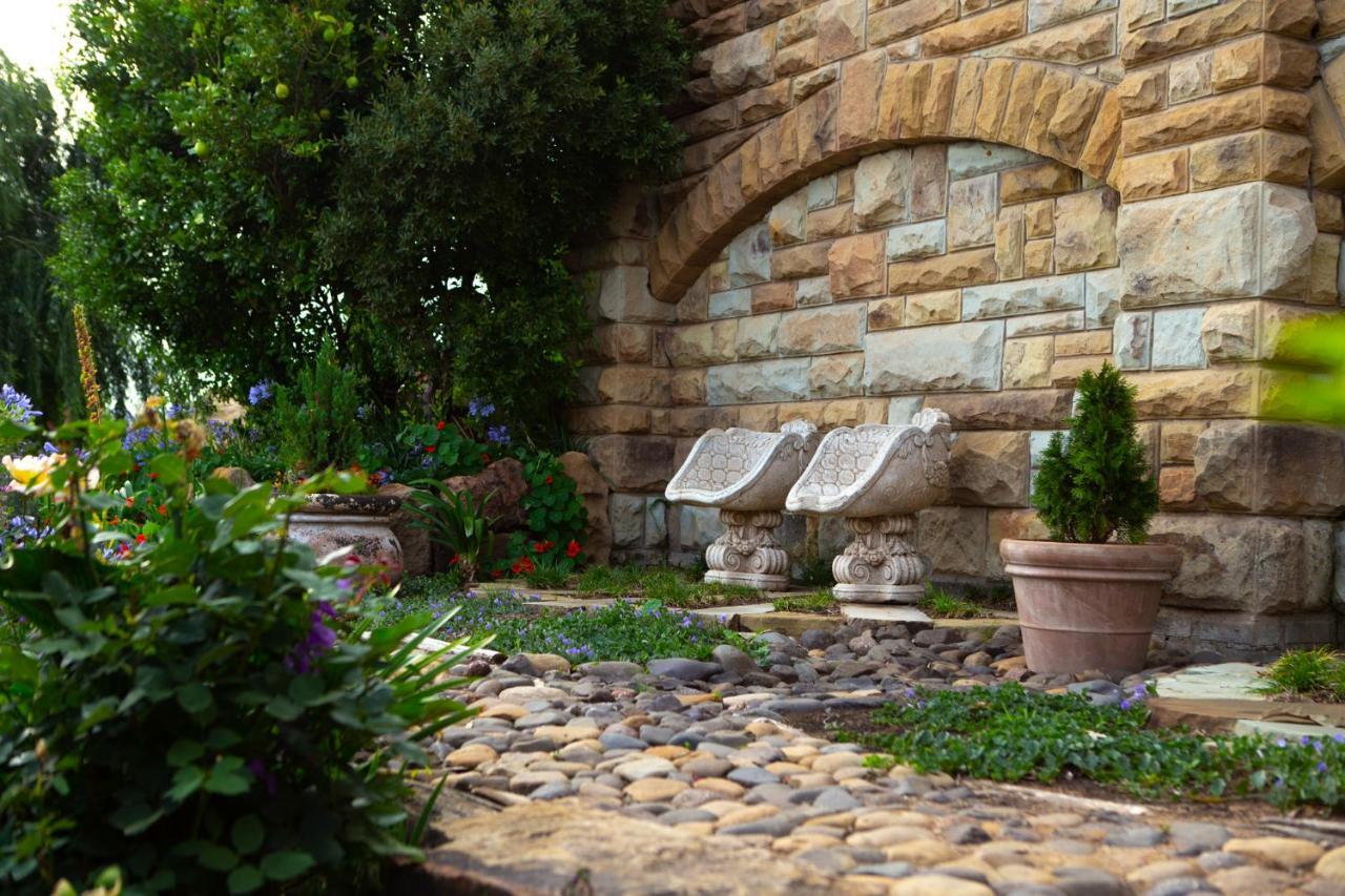 Wild Horses Lodge Harrismith Dış mekan fotoğraf